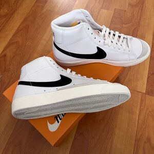 BN Nike Blazer Mid '77 Vintage White Black - Size 9.5M